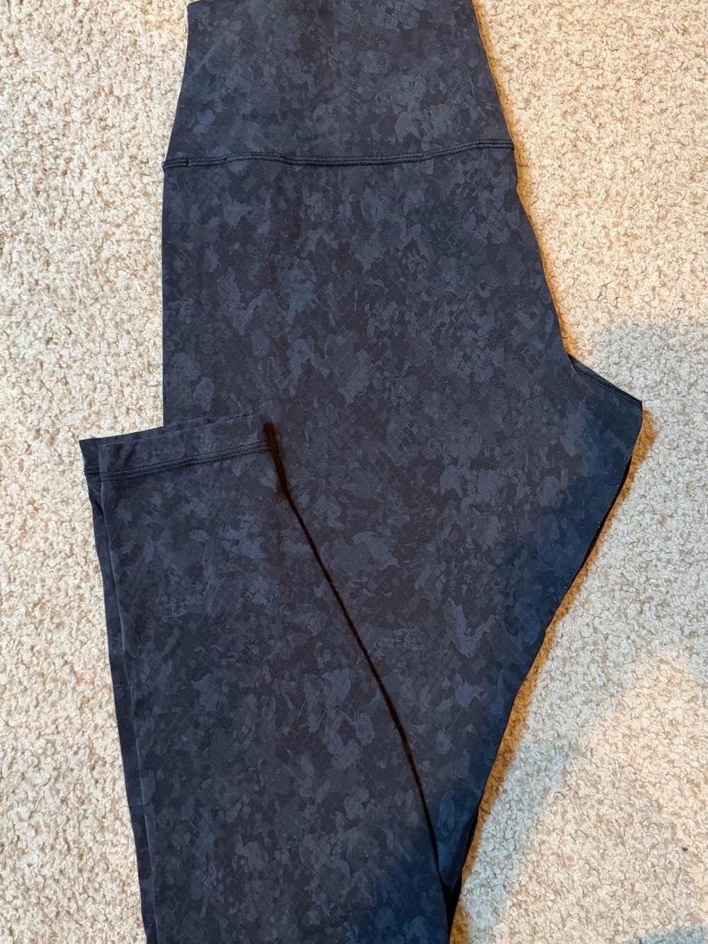 lululemon athletica align Black Sheen Camo High-Rise Leggings 28 in